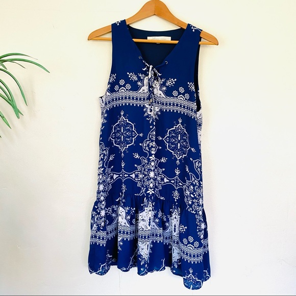 Lovers and Friends “Temple” Blue Scarf Shift Dress - Picture 5 of 9